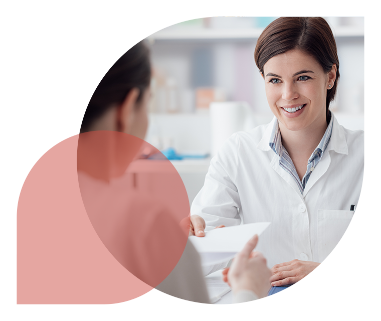 Ratgeber Rheuma: Eine Patientin lässt sich von ihrer Ärztin beraten